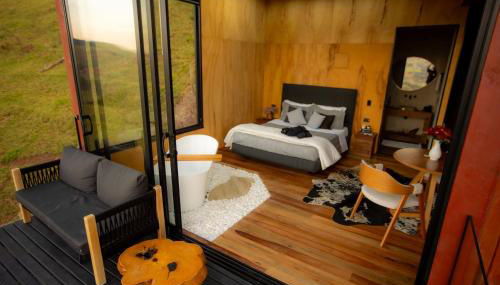 Cabana Tekoá - Teto de vidro e telão de cinema - Foto 3