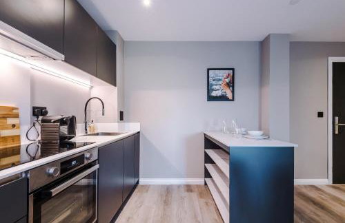 Premium 3 Bed Apartment City Centre - Free Parking - Foto 16