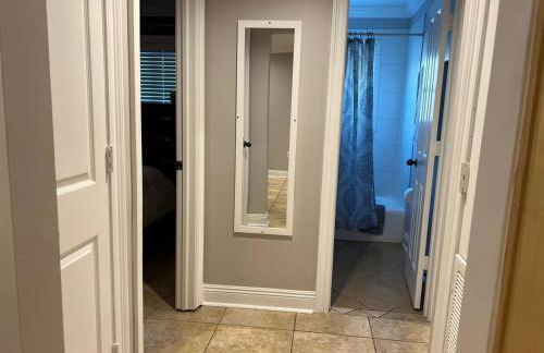 Two bedroom apt with desk washer dryer & pool - Foto 17