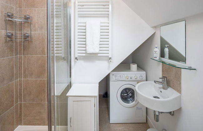 Lovely Designer 1 Bedroom Shepherd's Bush 7 min to Tube - Photo 8