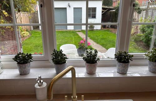 Delightful 3-bedroom Cottage, Brockenhurst - Foto 15