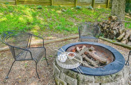 Family Home with Ping-Pong and Fire Pit in Lexington - Foto 26