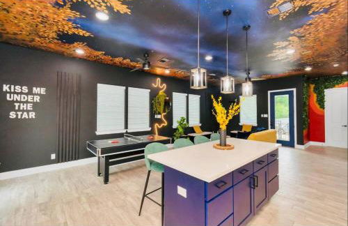 CAMP OUT - Big Backyard - 5mins To Downtown - Foto 1