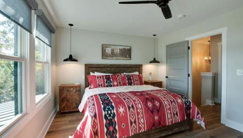 Gorgeous Cabin Great for Groups or Families with Jacuzzi, Fire Pit and Views in Alabama - Foto 4