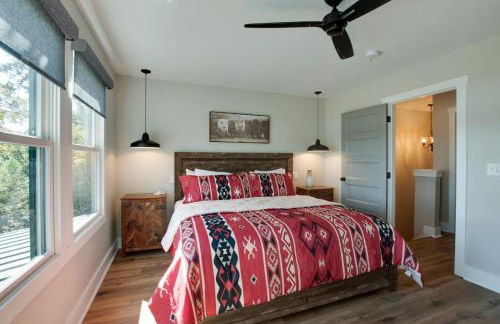 Gorgeous Cabin Great for Groups or Families with Jacuzzi, Fire Pit and Views in Alabama - Foto 4