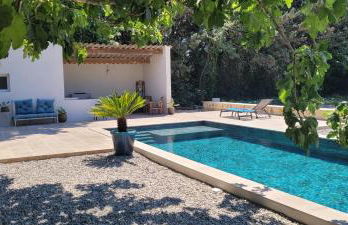 Location appartement dans mas provençal - Photo 3