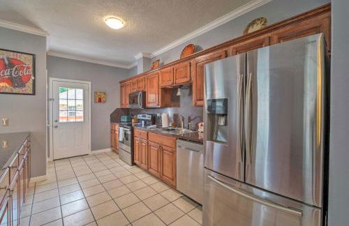 Cozy Family Retreat - 10 Mi to Lake and Trails! - Foto 10