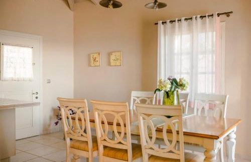 Nikolas by Vintage Travel - Photo 42