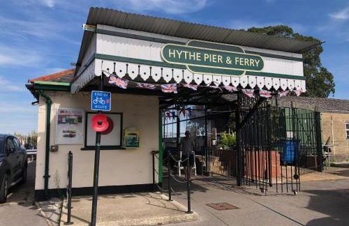 Stunning Rustic Home, New Forest National Park - Photo 61