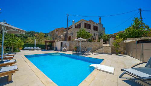 Villa Candice, Luxurious Historic Villa with Sea View by Rentado - Photo 2
