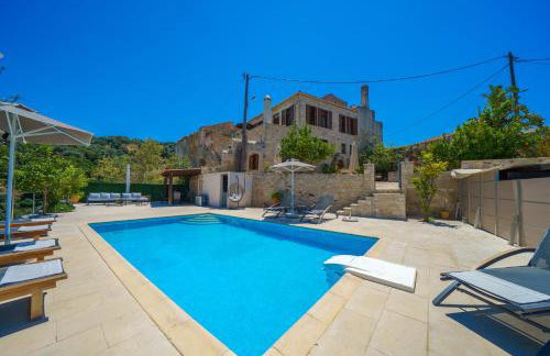 Villa Candice, Luxurious Historic Villa with Sea View by Rentado - Foto 2