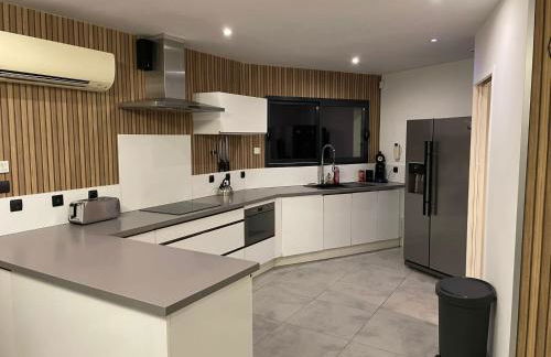 Maison moderne au calme avec billard, jacuzzi, bain à remous, piscine, Babyfoot - Foto 17