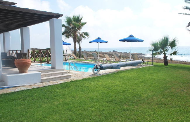 Sea Front Villa, Heated Private Pool, Amazing Location Paphos 323 - Foto 40