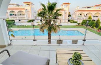 Fortuna Penthouse with roof terrace, AC and pool - Photo 38