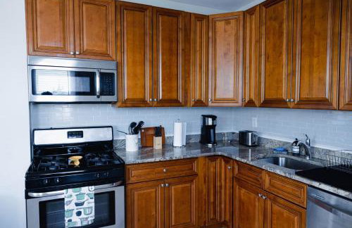 Rainforest Retreat 20m to NYC Parking Sleeps 25 - Foto 29