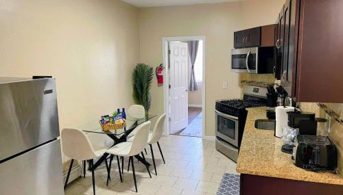 Cozy 2BR Brick Haven! Near light rail! 35m to NYC - Foto 5, Other