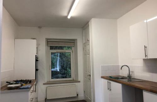 Large maisonette one bedroom nearby station - Foto 14