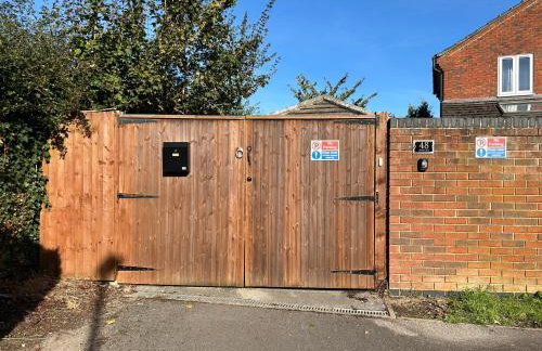Stylish 1 Bedroom Flat with Parking in Oxford - Foto 31