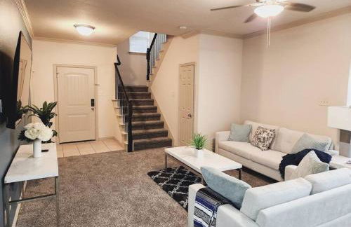 Townhouse near AT&T stadium, Six Flags & Epic Waterpark - Foto 32