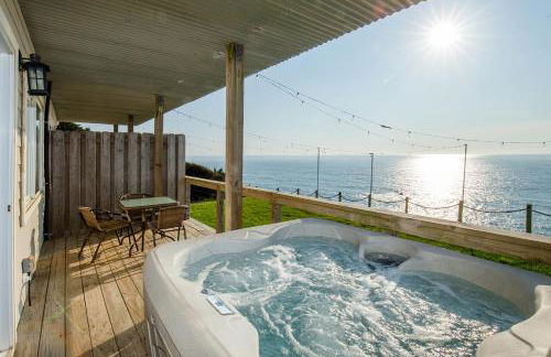 Magnificent Oceanview by OceanviewHotTubs Oceanfront! Shelter Cove, CA Tesla EV station - Foto 3