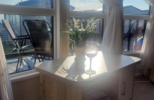 Beachside Lodge - Sleeps 6 - Pets ok - Plus Parking - Foto 16