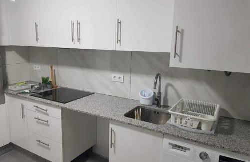 5 bedroom apartment 900 meters from the beach - Foto 3