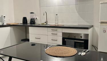 Studio équipé, gare à 3km entre Versailles et SQY - Foto 3