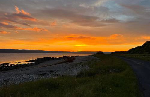 Pirnmill Home with a view - Photo 8