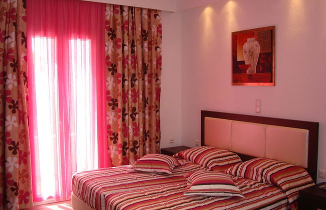 Elena Studios & Suites - Foto 15