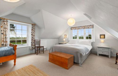 Middlelands - A stunning country house with beautiful gardens in rural Pembrokeshire yet close to coast - Foto 12