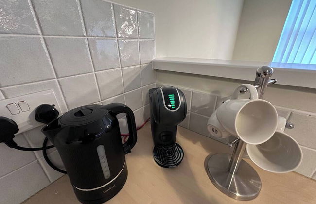 2br-sleeps4-freeparking-wifi-smarttvs - Foto 8