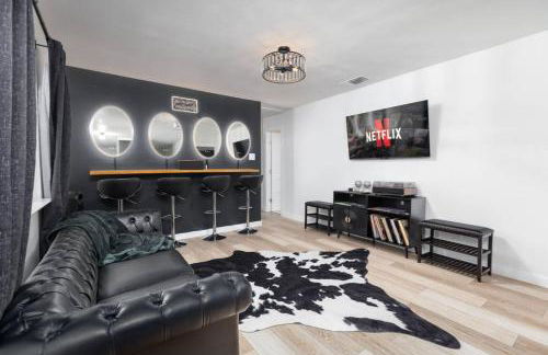 Lone Star Luxe - Heated Pool - Game room - Mini-Golf & Bar - Foto 6