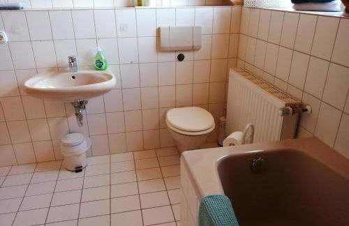 Schöne Wohnung in Deggendorf für 1 bis 5 Personen - Foto 9