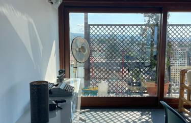 Attico con terrazza sul porticciolo turistico di Vibo Marina - Foto 10