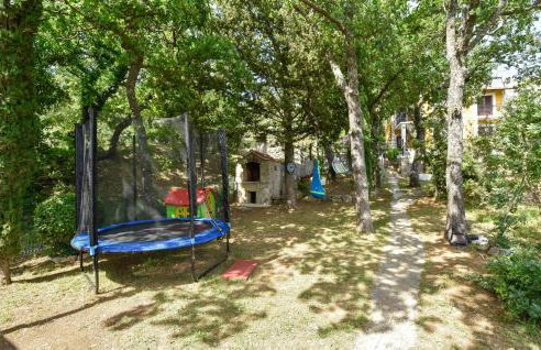 Cozy Home In Srinjine - Photo 7