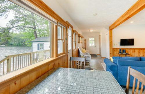 Waterfront Gray Home with Furnished Deck and Fire Pit! - Foto 9