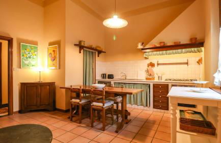TUSCAN HOUSE WITH GARDEN - with Wi-Fi, Free Parking - Foto 3