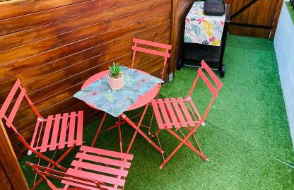 jolie maison individuelle 50 m2 ,design et climatisée, tout confort, wifi, terasse privée , 5 min plage et autoroute, stationnement gratuit - Foto 18