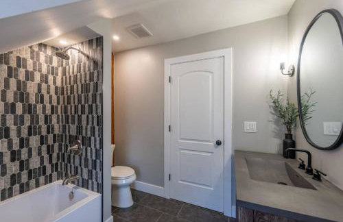 Pool House Near NYC FIFA Stay for Groups - Foto 31