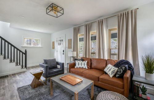 The Akron Retreat: Modern 3-Bedroom Oasis - Foto 25