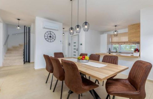 3 Bedroom Beautiful Home In Segotici - Foto 17