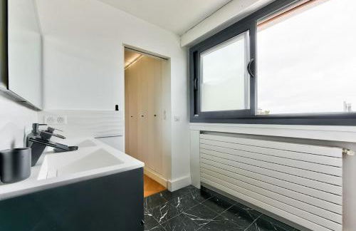 Splendide terrasse avec vue Tour Eiffel - Foto 11