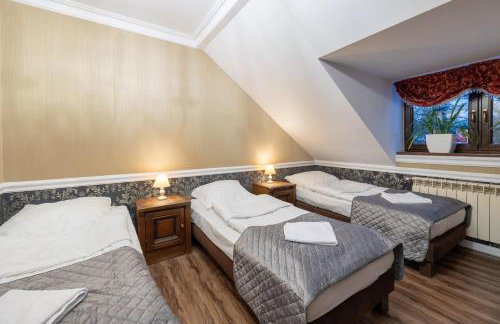 Dworek Kurowski - Foto 51