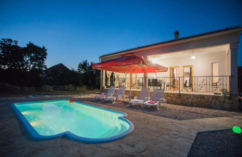 Holiday home with pool Kristal - Foto 10
