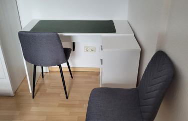 Wohnung in Oberhausen: zentral & ruhig, eigener Eingang - Foto 4