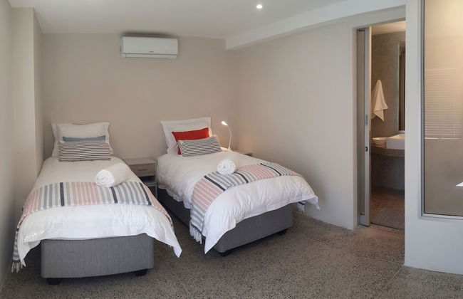 Apartments on The Eighteenth - Photo 18