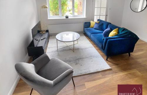 Guildford - 2 Bedroom House - Parking - Foto 4