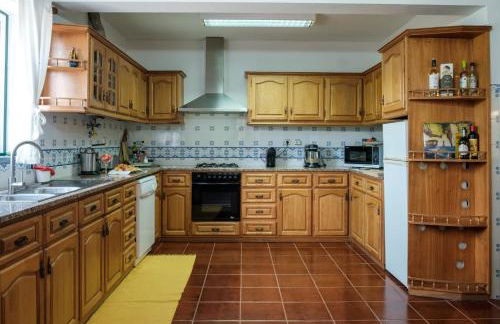 Casa da Alegria - Piscina, Sala de Jogos, 4 Quartos - Foto 22