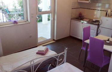 Apartmani Skalinada - Photo 10