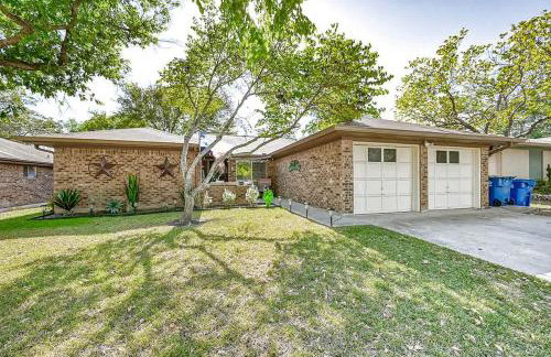 Kerrville Hidden Gem With Firepit and Grill - Great Location - Foto 17